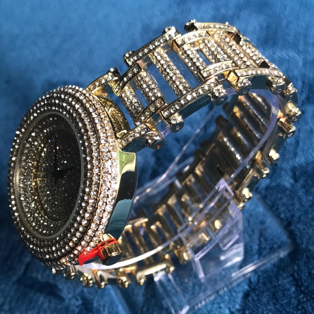 Watch - Picture 2 of 2